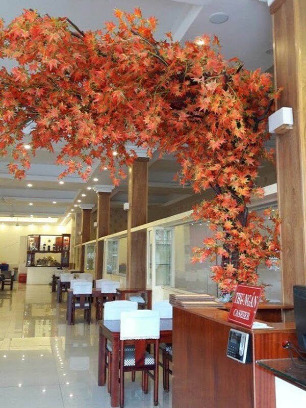 Cây phong giả trang trí Nhà hàng đẹp như thật - Thiên Phát Decor